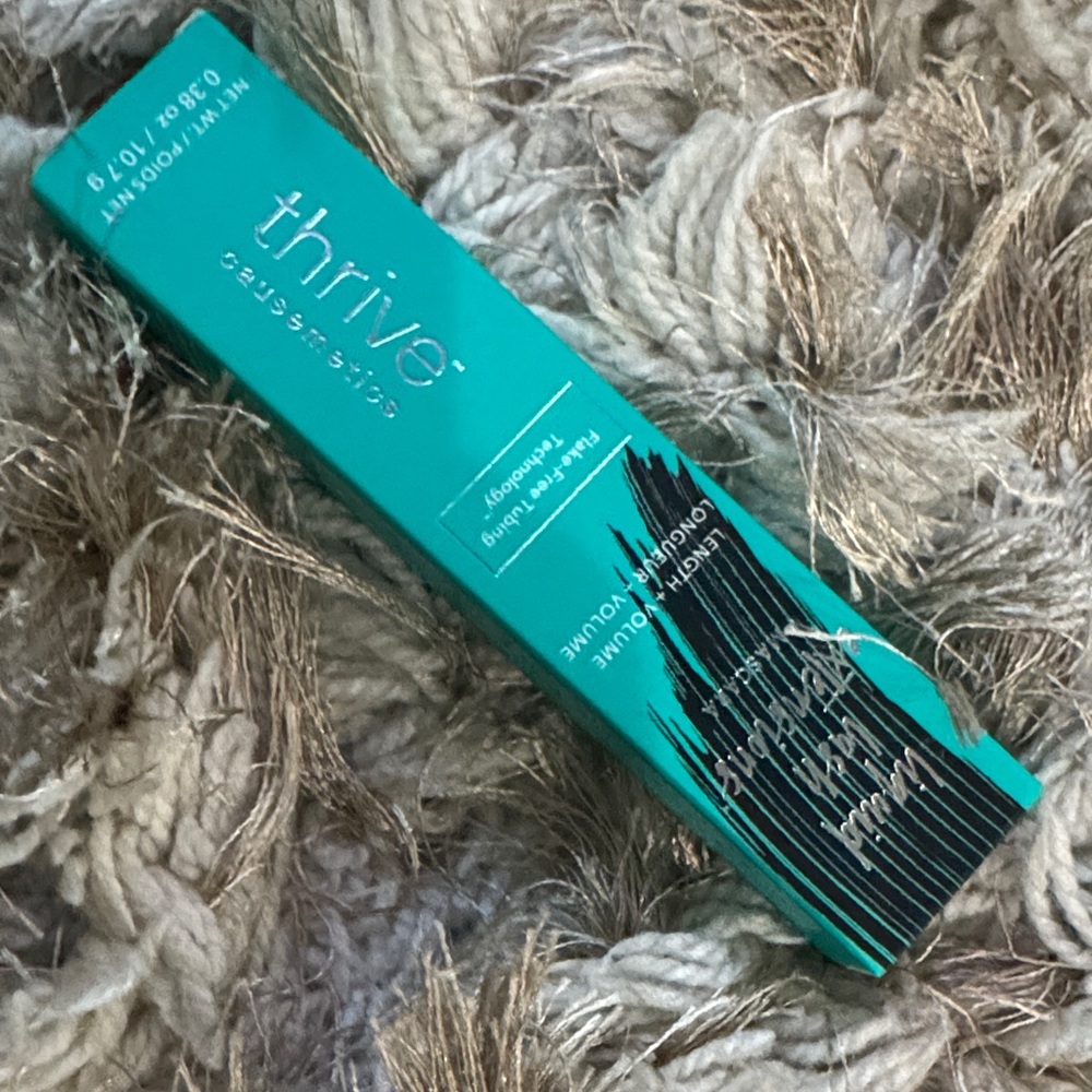 Thrive Turquoise Skincare Solution